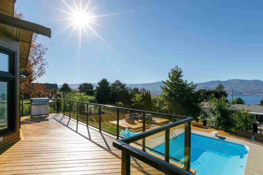 Luxurious 5 Bedroom House With Pool & Sauna West Kelowna Exteriér fotografie