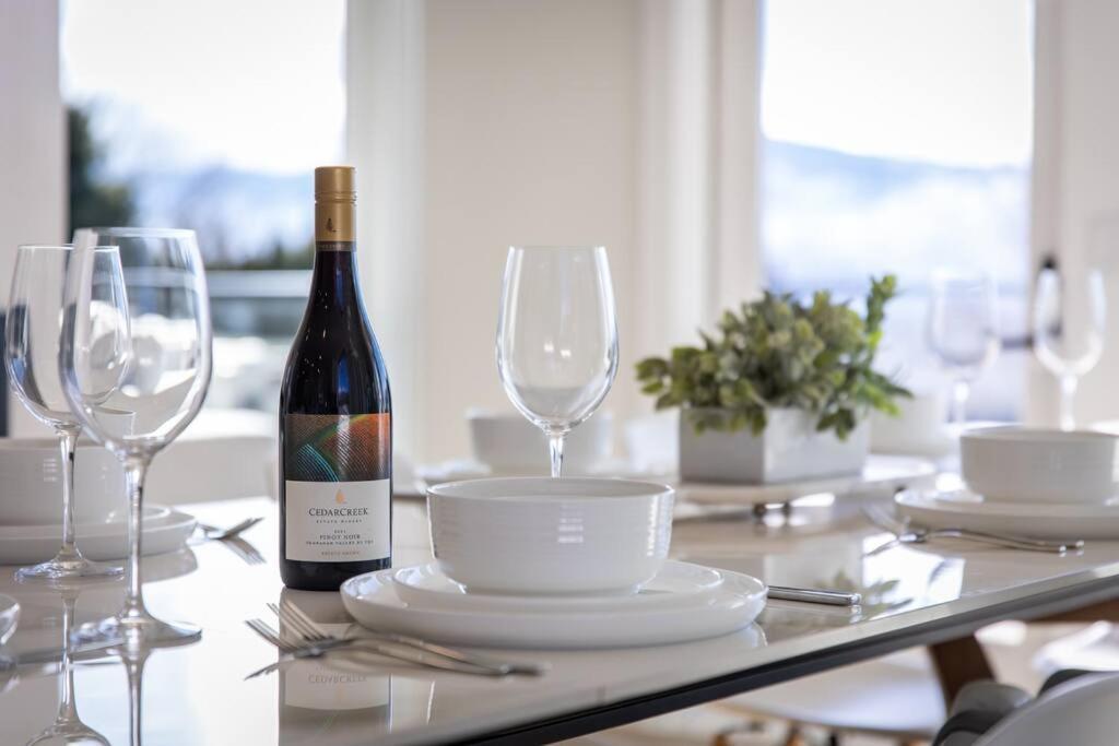 Luxurious 5 Bedroom House With Pool & Sauna West Kelowna Exteriér fotografie