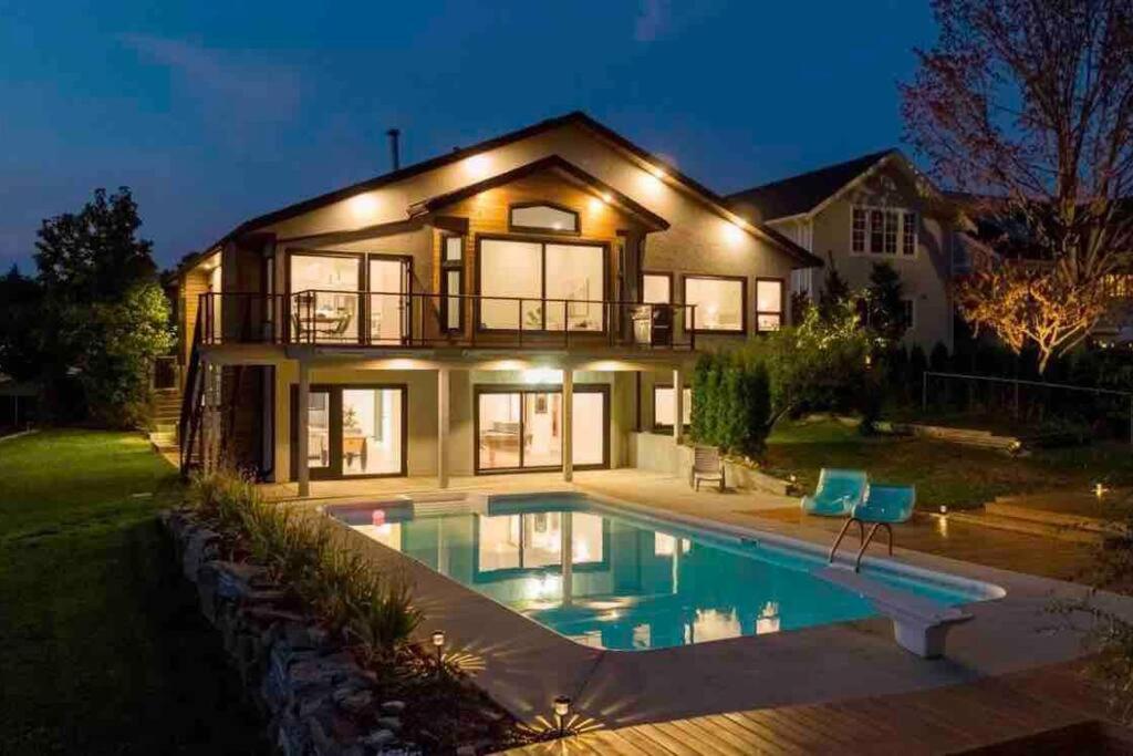 Luxurious 5 Bedroom House With Pool & Sauna West Kelowna Exteriér fotografie