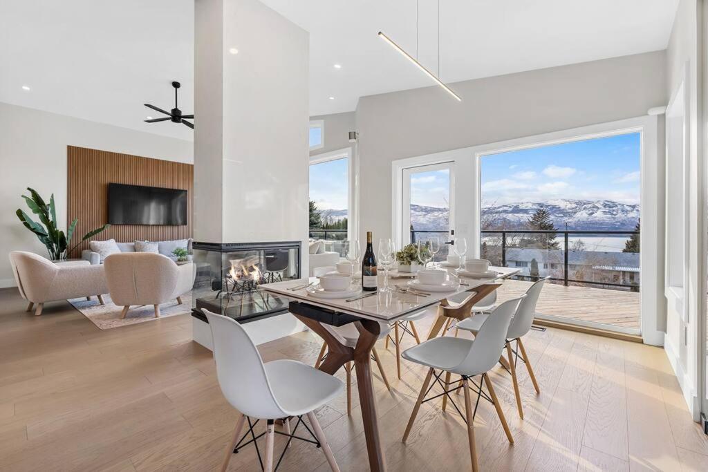 Luxurious 5 Bedroom House With Pool & Sauna West Kelowna Exteriér fotografie